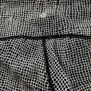 Lululemon black and white print leggings size 4